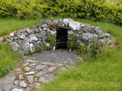 The entrance to the Well of Brighíd